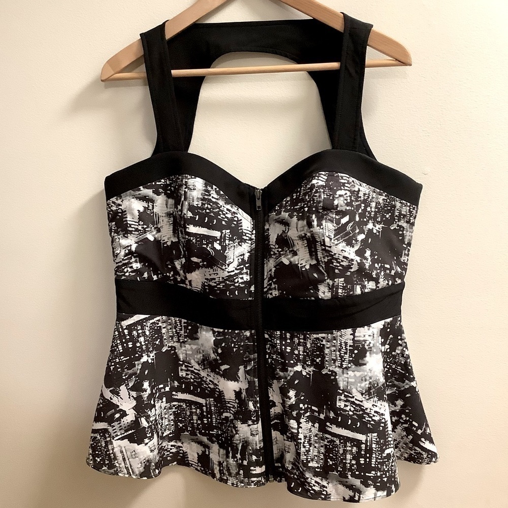 CITY Chic Zip Up   Size XS